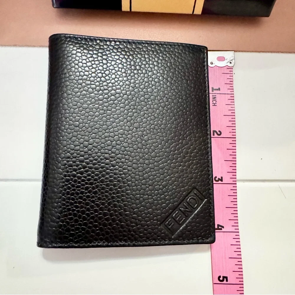 New Men’s Fendi Black Leather Bi-Fold Wallet